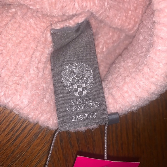 Vince Camuto Blush Pink Chenille Herringbone Knit Pom-Pom Beanie Toboggan Hat - Picture 2 of 6